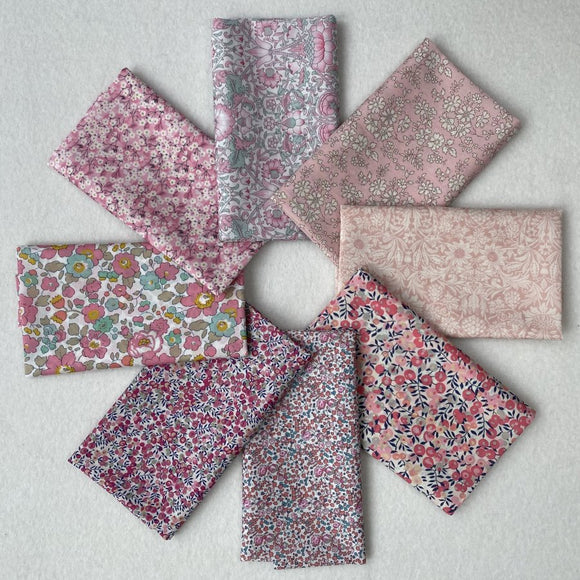 Pakke G, Lyserød/rosa,  8 forskellige Liberty Tana Lawn® stoffer (25 x 68 cm)