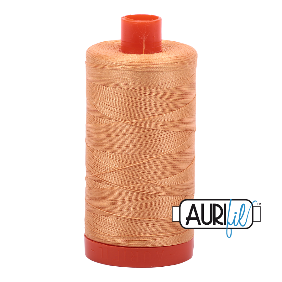 Aurifil tråd, bomuld, Gylden honning: 2214 – 50WT, 1300 m