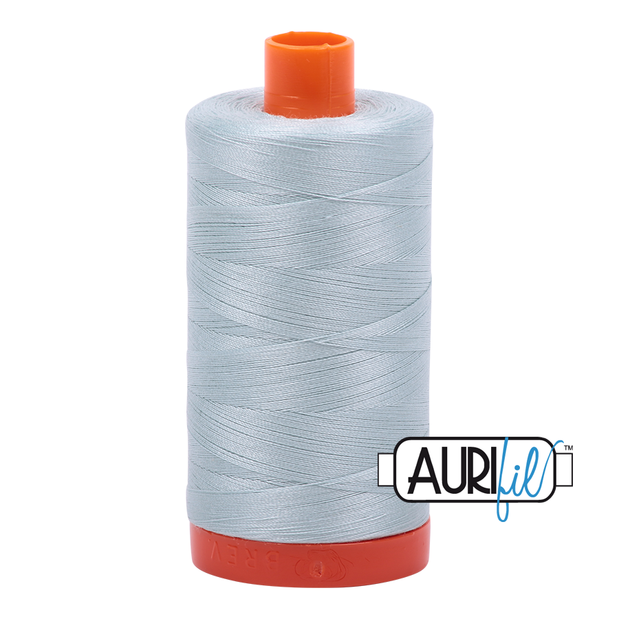 Aurifil tråd, bomuld, Lys gråblå: 5007 – 50WT, 1300 m
