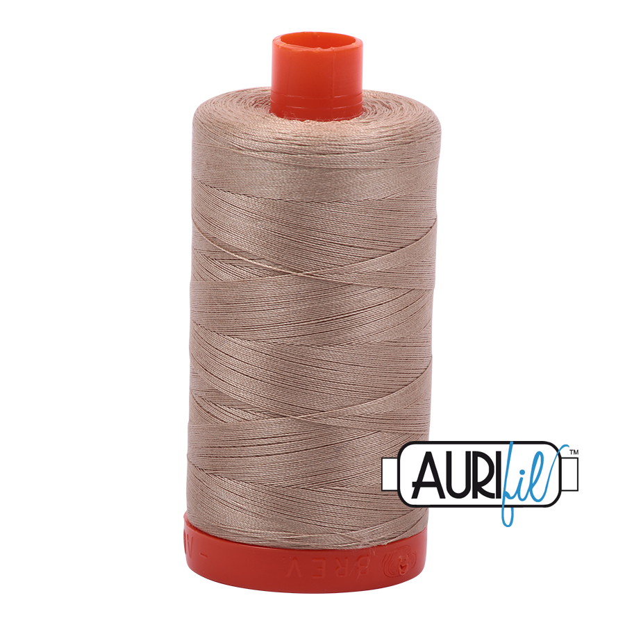 CPHquilt aurifil tråd 2326 50WT-1300 bomuld sand sandfarvet