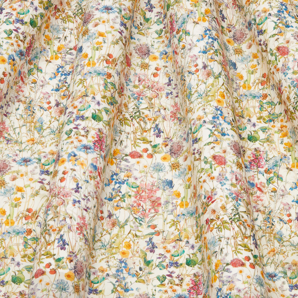 Wild flowers, beige baggrund (Liberty Tana Lawn®)