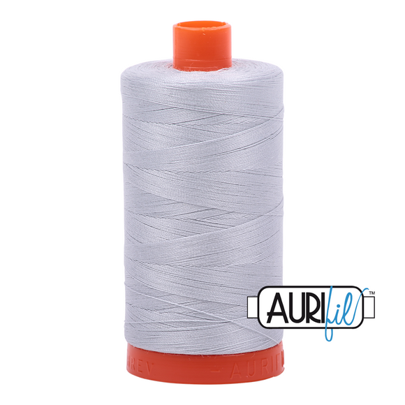 Aurifil tråd, bomuld, duefarvet: 2600 – 50WT, 1300 m