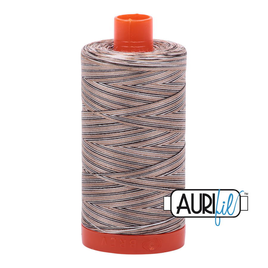 Aurifil tråd, bomuld, nutty nougat, farve: 4667, 50WT, 1300 m
