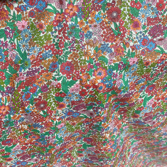 Margaret Annie, rød/grøn/orange (Liberty Fabrics Tana Lawn®)