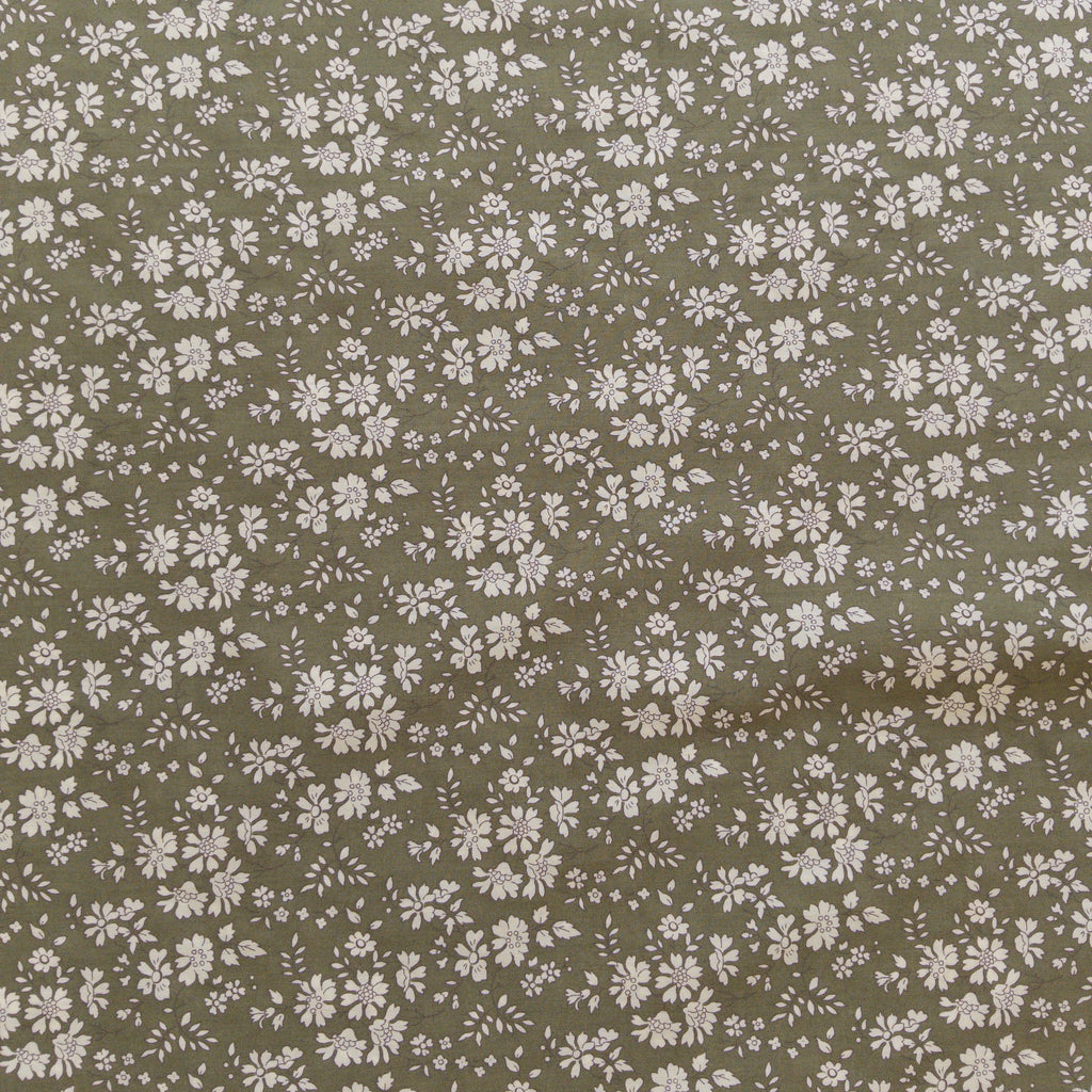 Capel støvet olivengrøn med off white blomster tana lawn liberty london CPHquilt