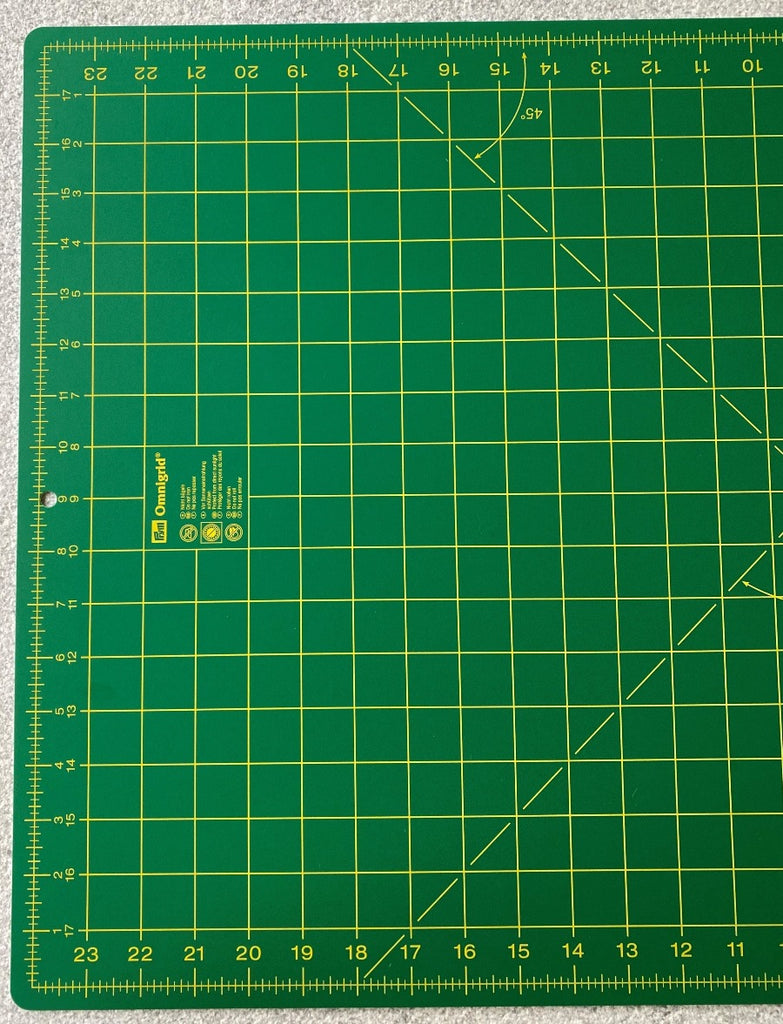 Omnigrid skæreplade, 45 x 60 cm, grøn (både inch og cm)